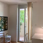 Garden Apartment *