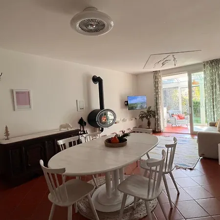 Garden Apartment *